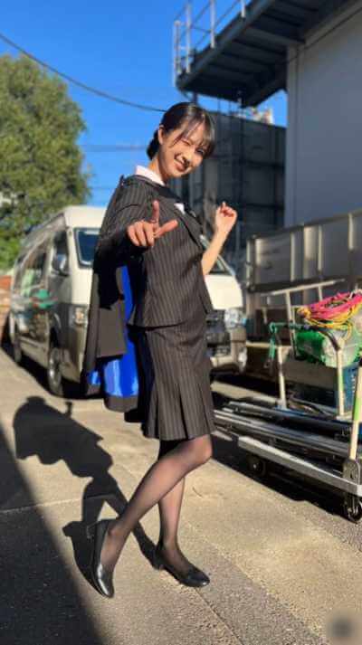 「仮面ライダーガッチャード」撮影での楠彩花のオフショット